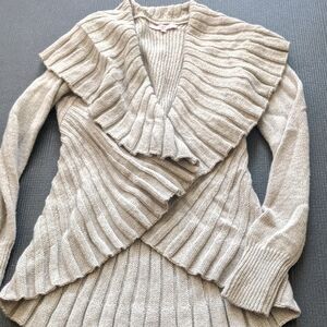 Heckla and Co Elegant Cream Sweater